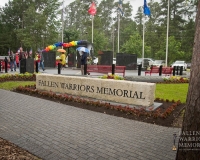 fallenwarriormemorialdogmemorial2425